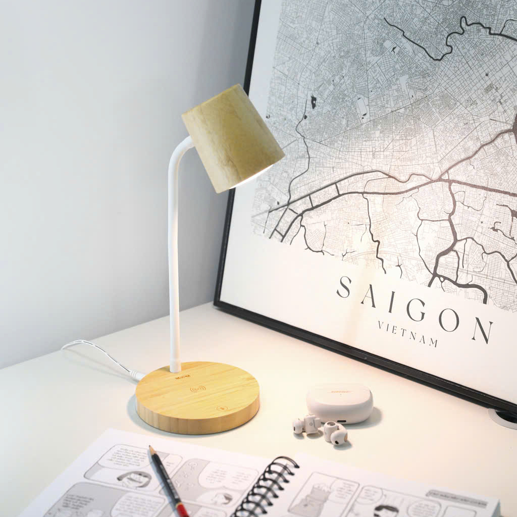 Đèn bàn Motom GST016W