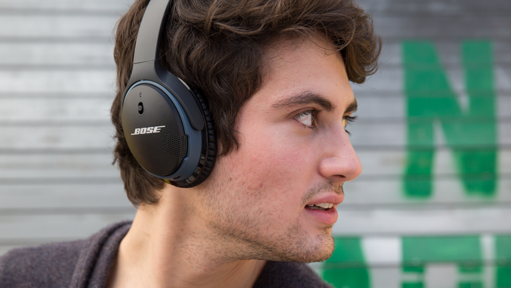 Bose SoundLink Around Ear Wireless Headphone II Bose SoundLink Around Ear Wireless Headphone II