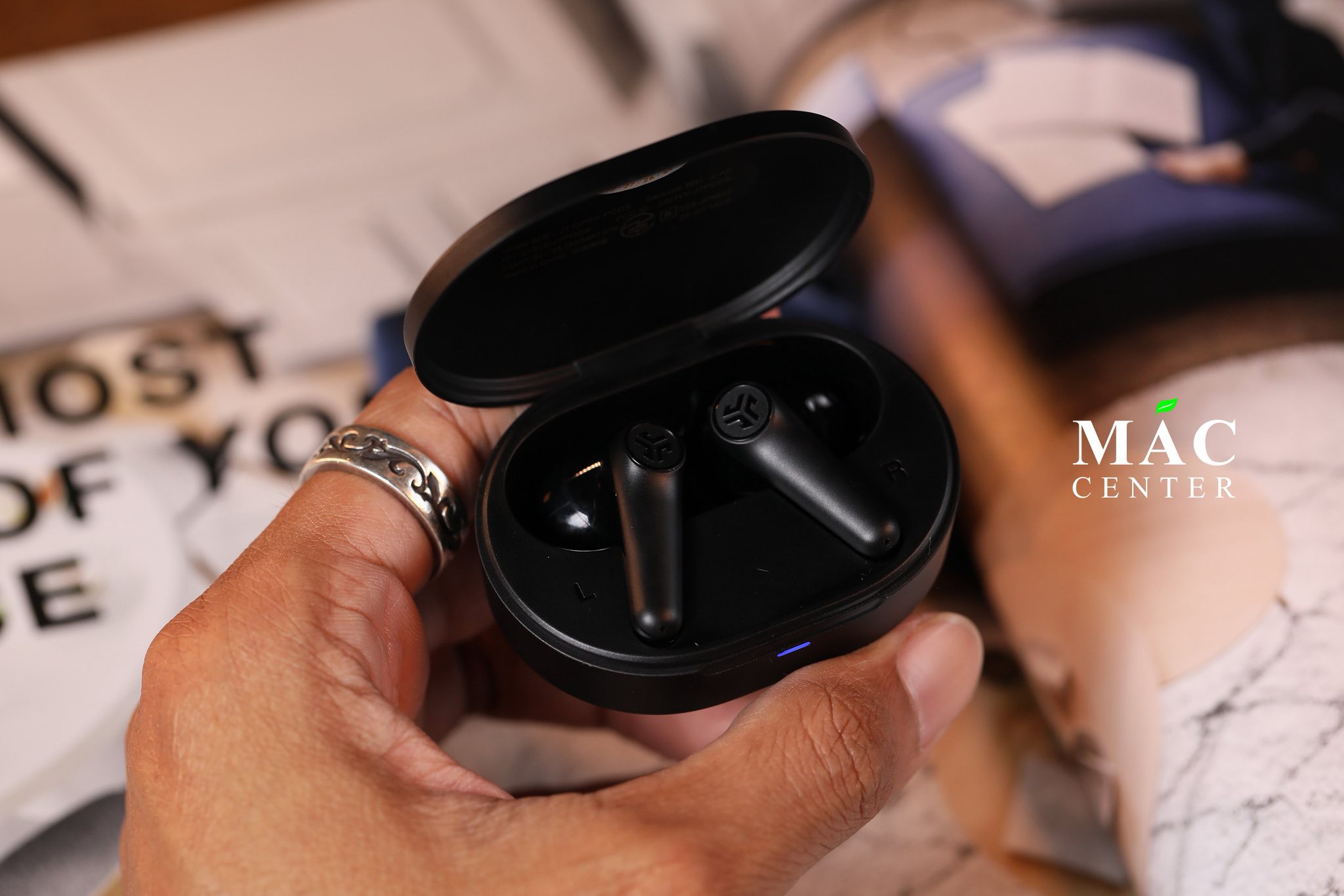 Tai nghe JLab J1 Open Pods Black