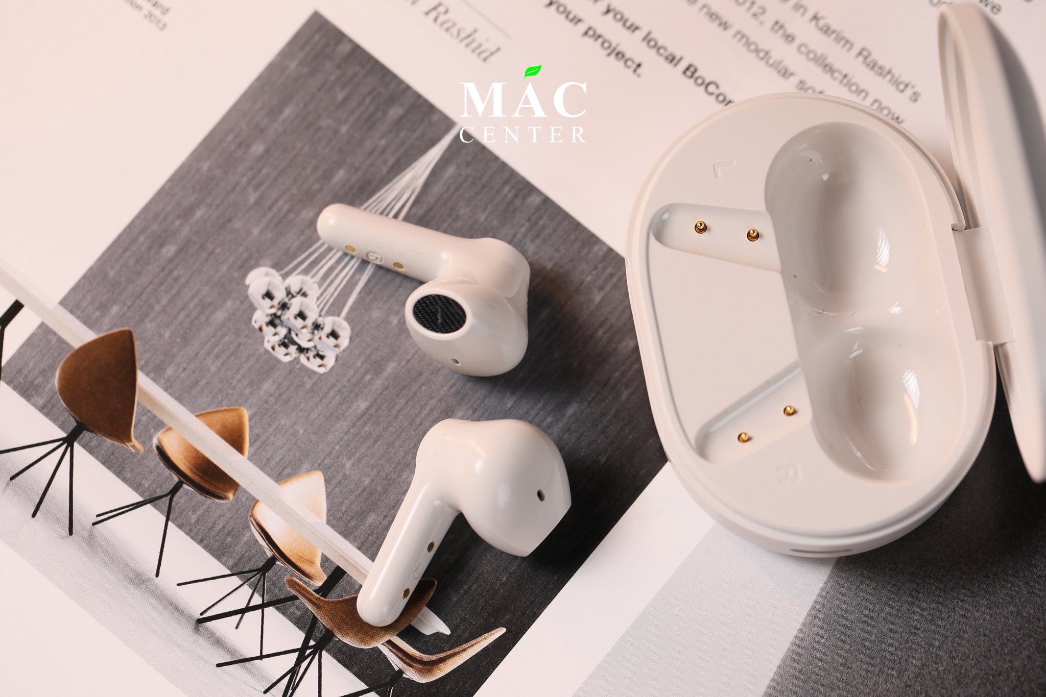 Tai nghe JLab J1 Open Pods White