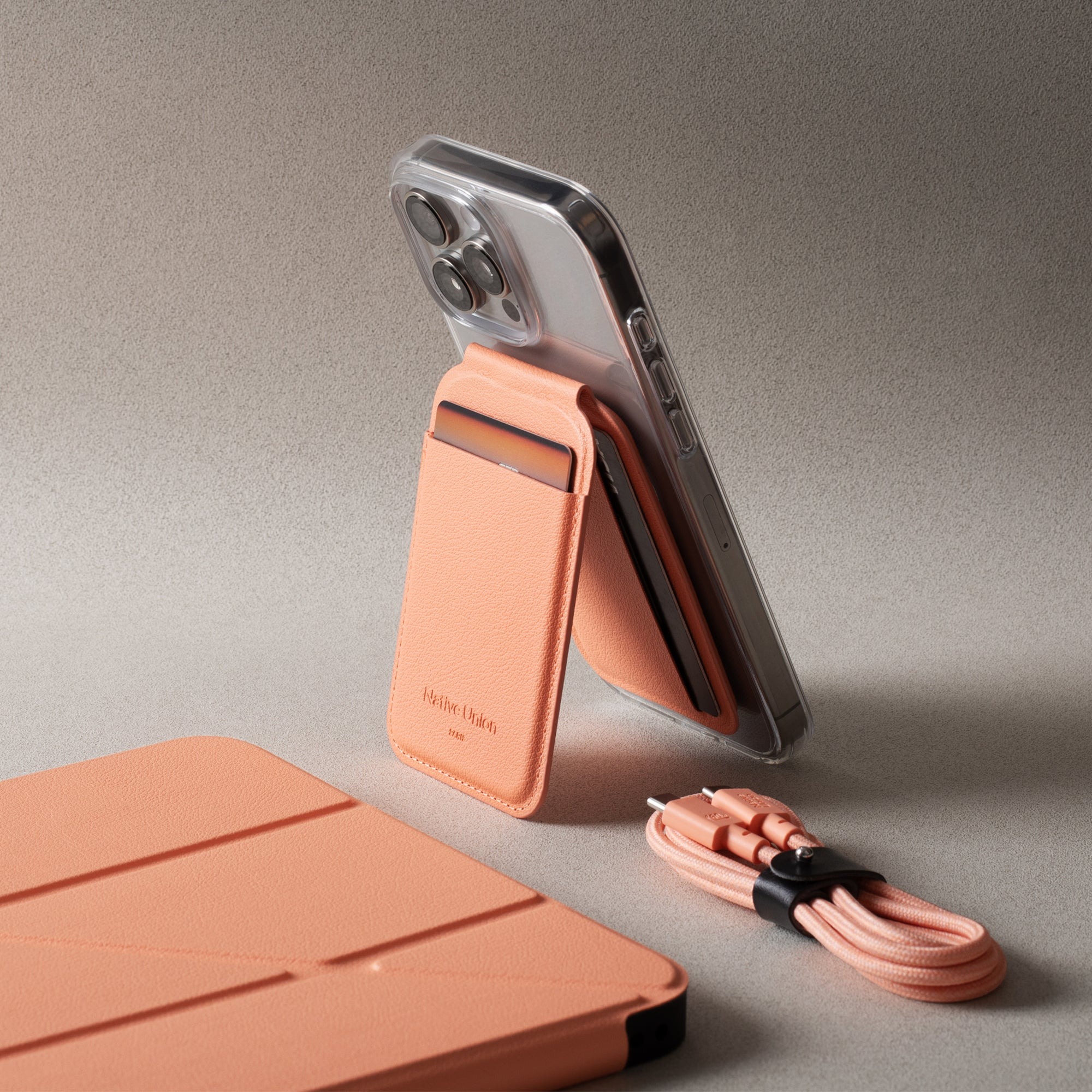 Ví da Native Union Active Wallet Stand Apricot Crush