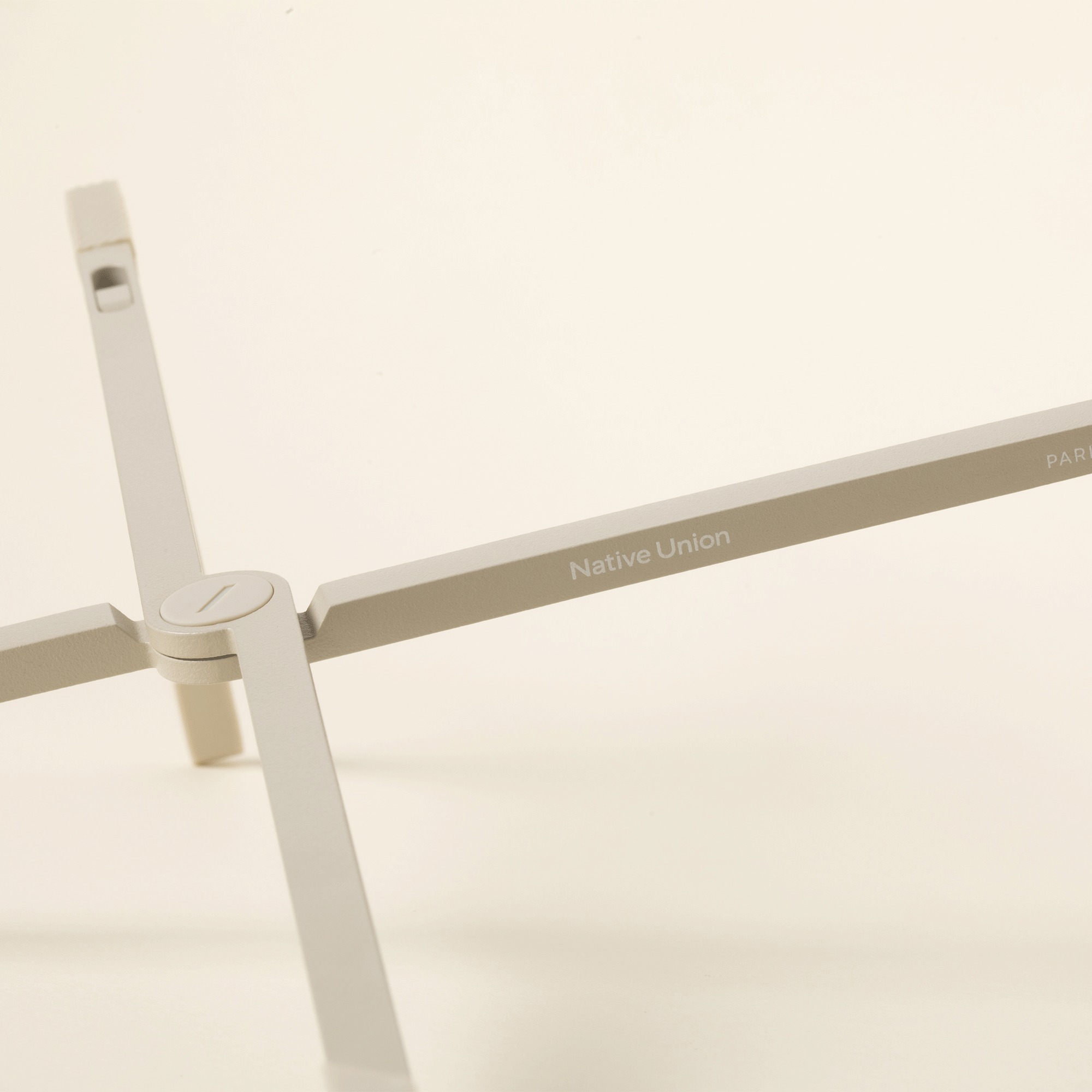 Giá đỡ Laptop Native Union Fold Laptop Stand