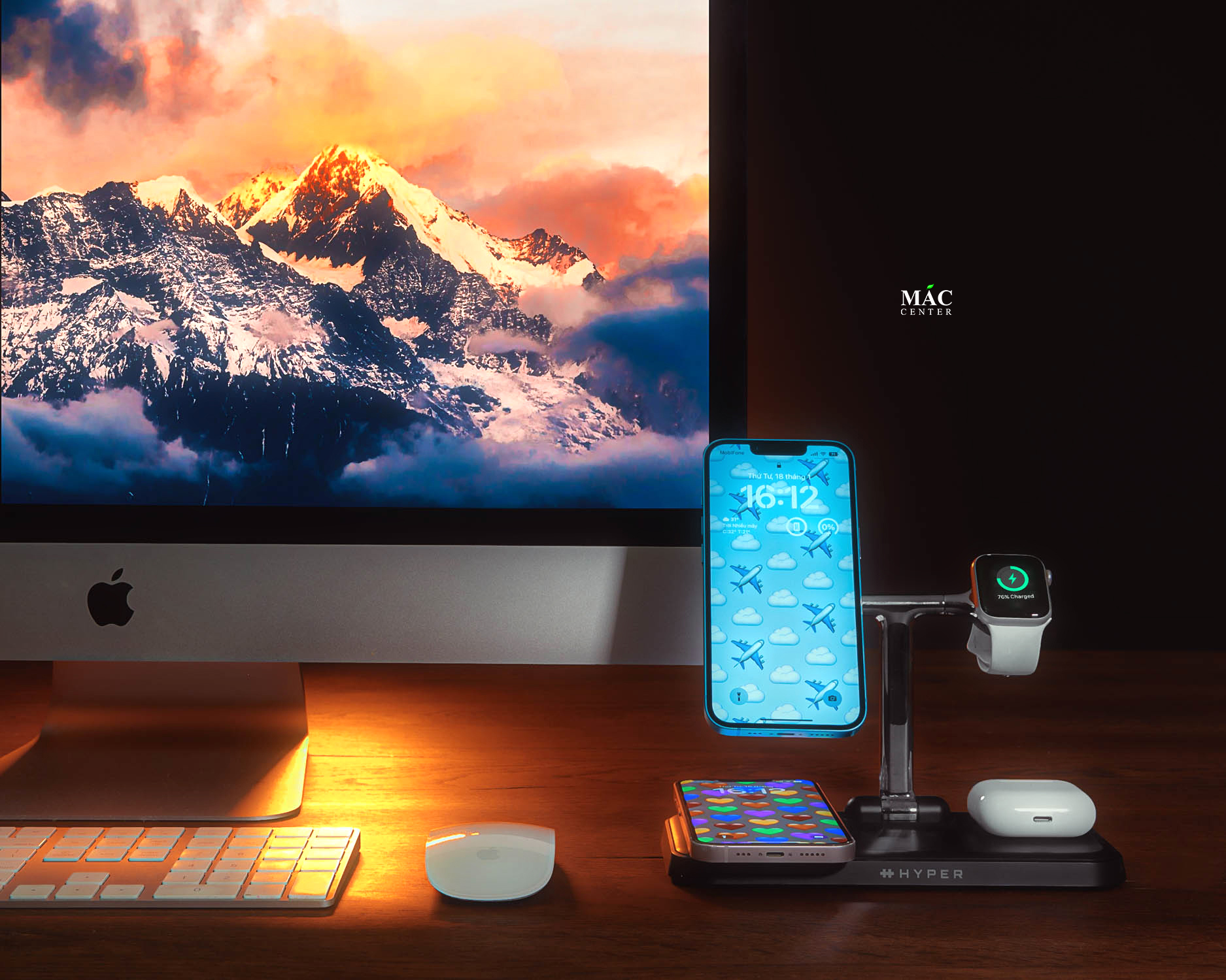 HyperJuice 4-in-1 with MagSafe HyperJuice 4-in-1 with MagSafe