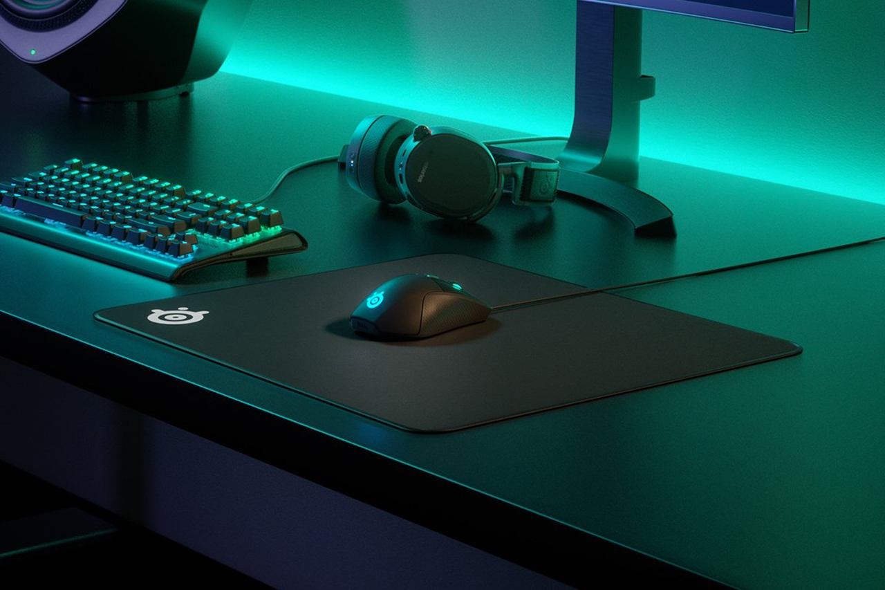 Lót chuột Steelseries QCK Edge Large