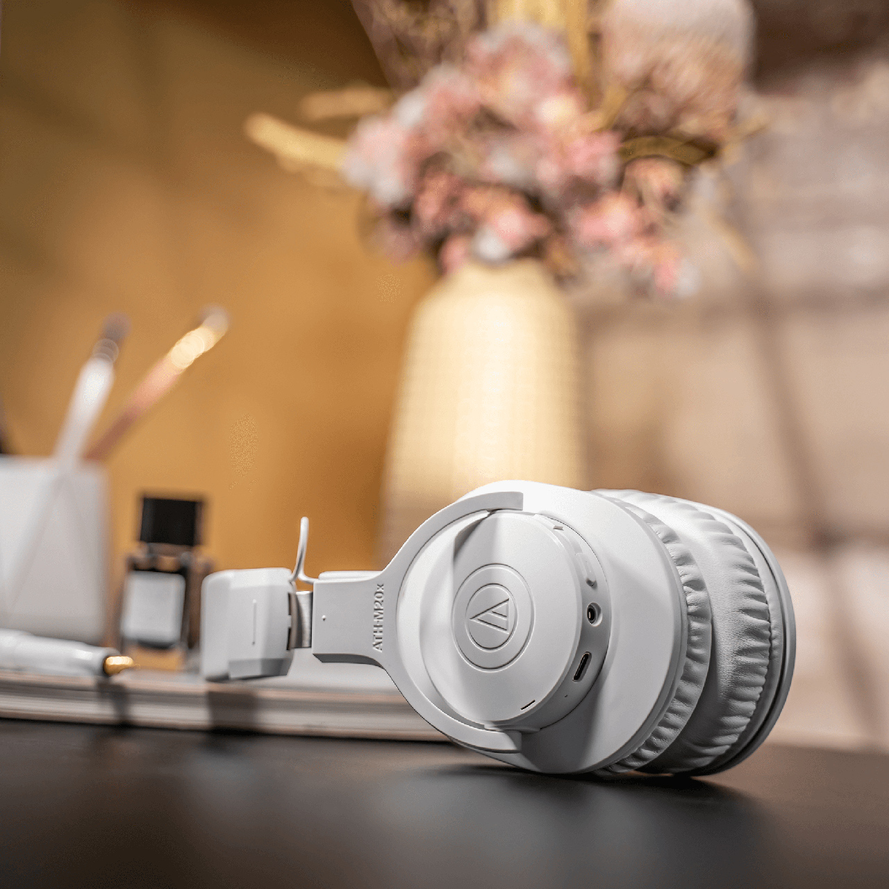 Tai nghe Audio Technica ATH-M20xBT White